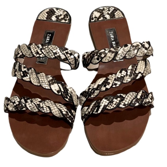 Zara Slip-on flat sandals. Size 7, new!